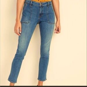 Old Navy Rockstar Super Skinny Square Pocket Denim Jeans